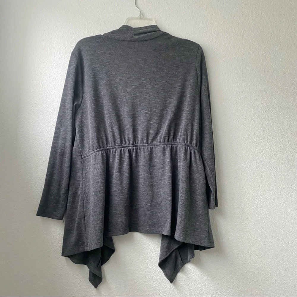 068. Gray Front Drape Open Sweater - Picture 4 of 7